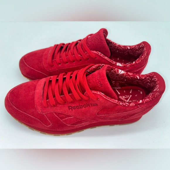 NWOT 26,5 cm Genuine suede red bright sneakers reebok EUR 41, M 8,5, W 9,5 - Picture 9 of 16